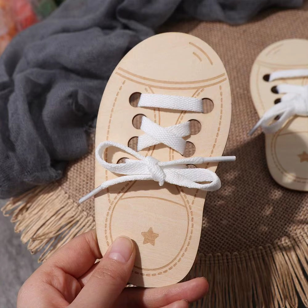 Montessori Teaching Aids Wooden Lacing Shoe Toy Learn to Tie Laces Toy Montessori Educational Toy Tying Shoelaces Boards